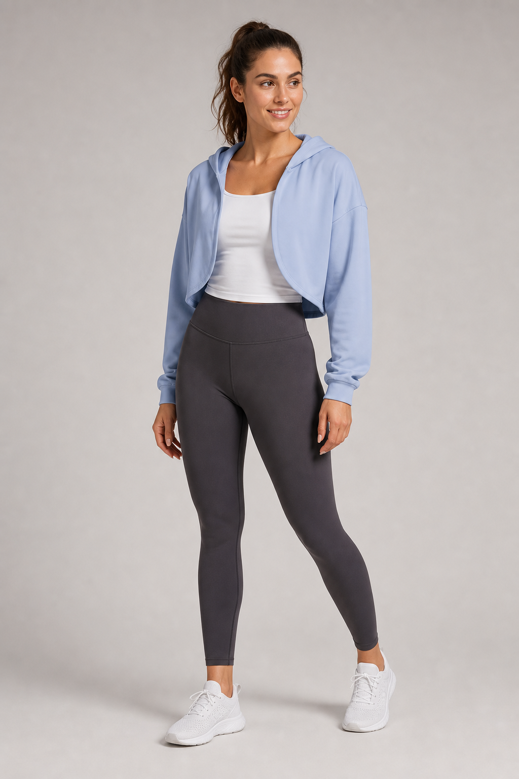 Sudadera deportiva corta azul claro con capucha para mujer