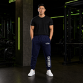 Pantalón jogger deportivo para hombre en azul marino, vista frontal
