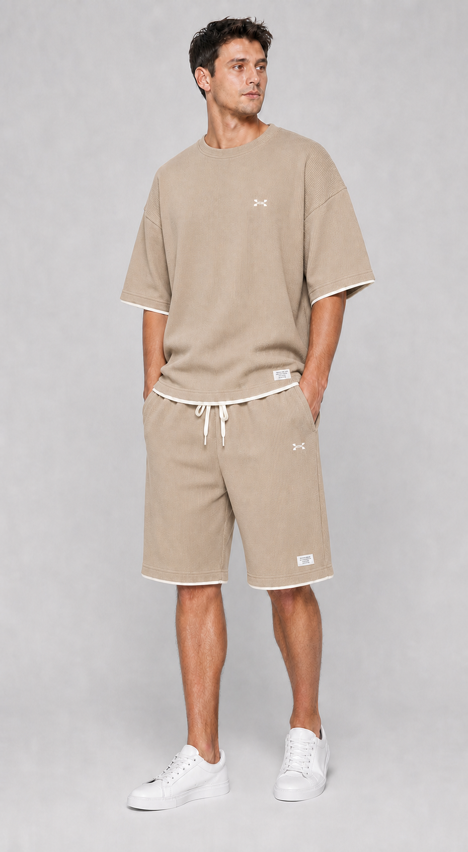 Conjunto deportivo caqui de camiseta y pantalón corto para hombre