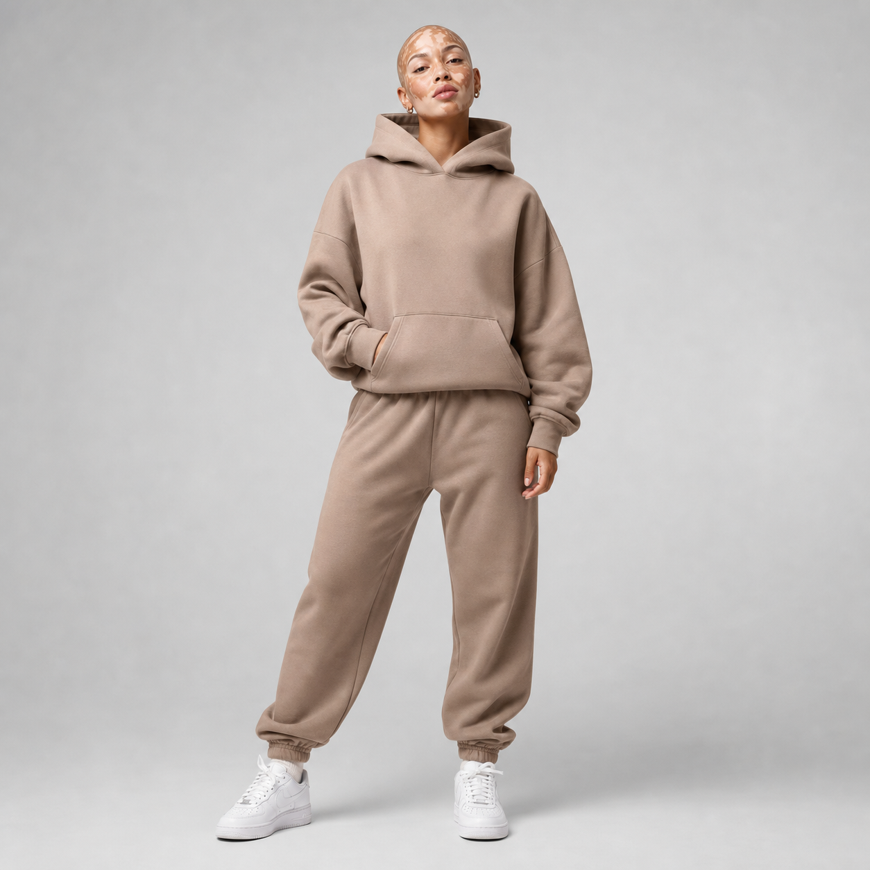 Conjunto oversize mujer moca — sudadera con capucha y pantalon [c=Moca]
