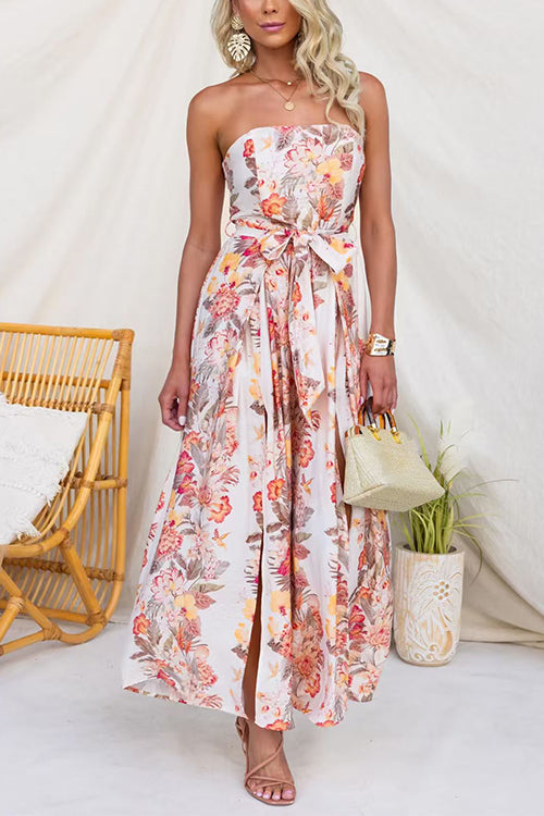 Vestido sin tirantes con estampado floral, lazo en la cintura y abertura en la pierna, corte de pierna ancha