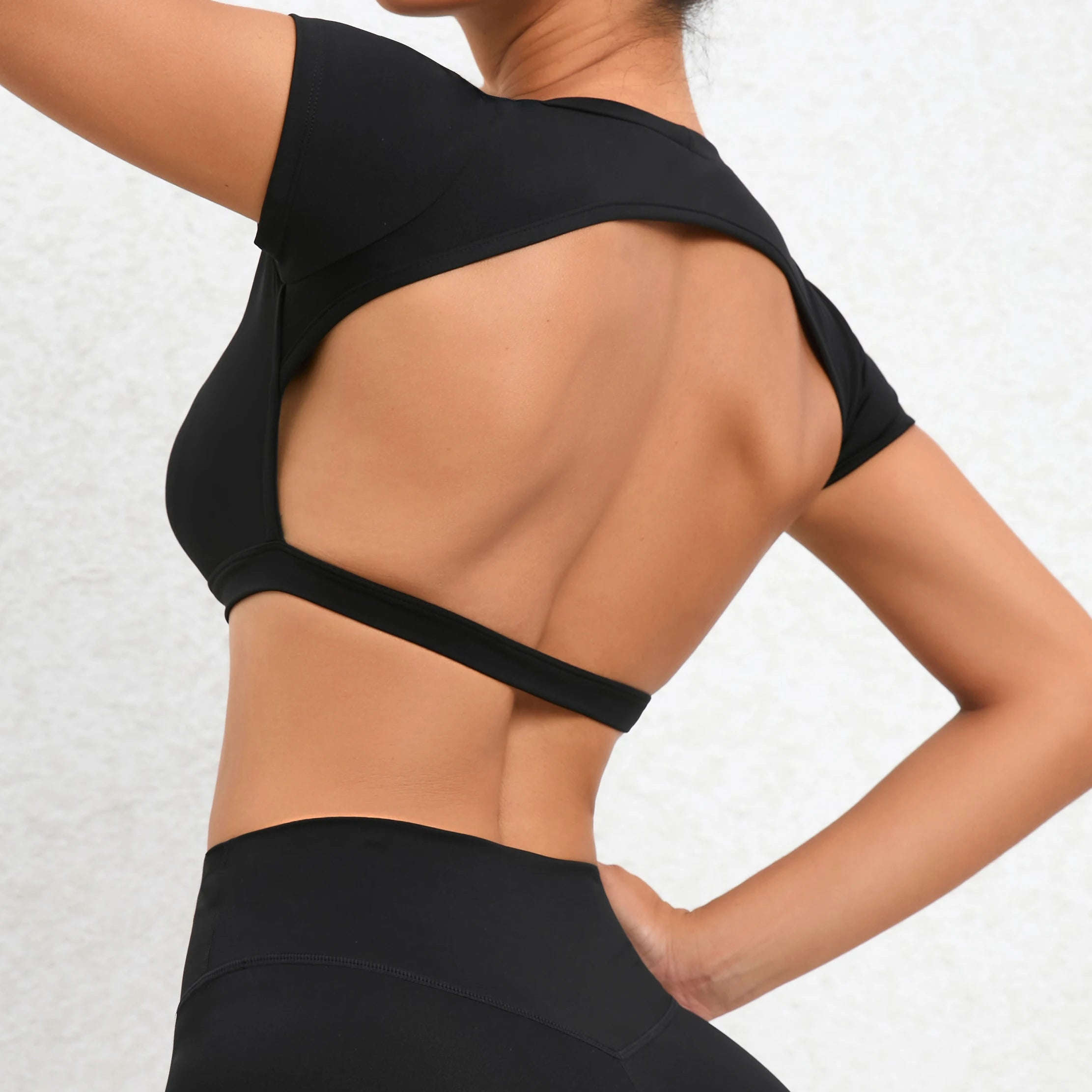 Camiseta deportiva de espalda abierta para mujer, tirantes cruzados, yoga y gym