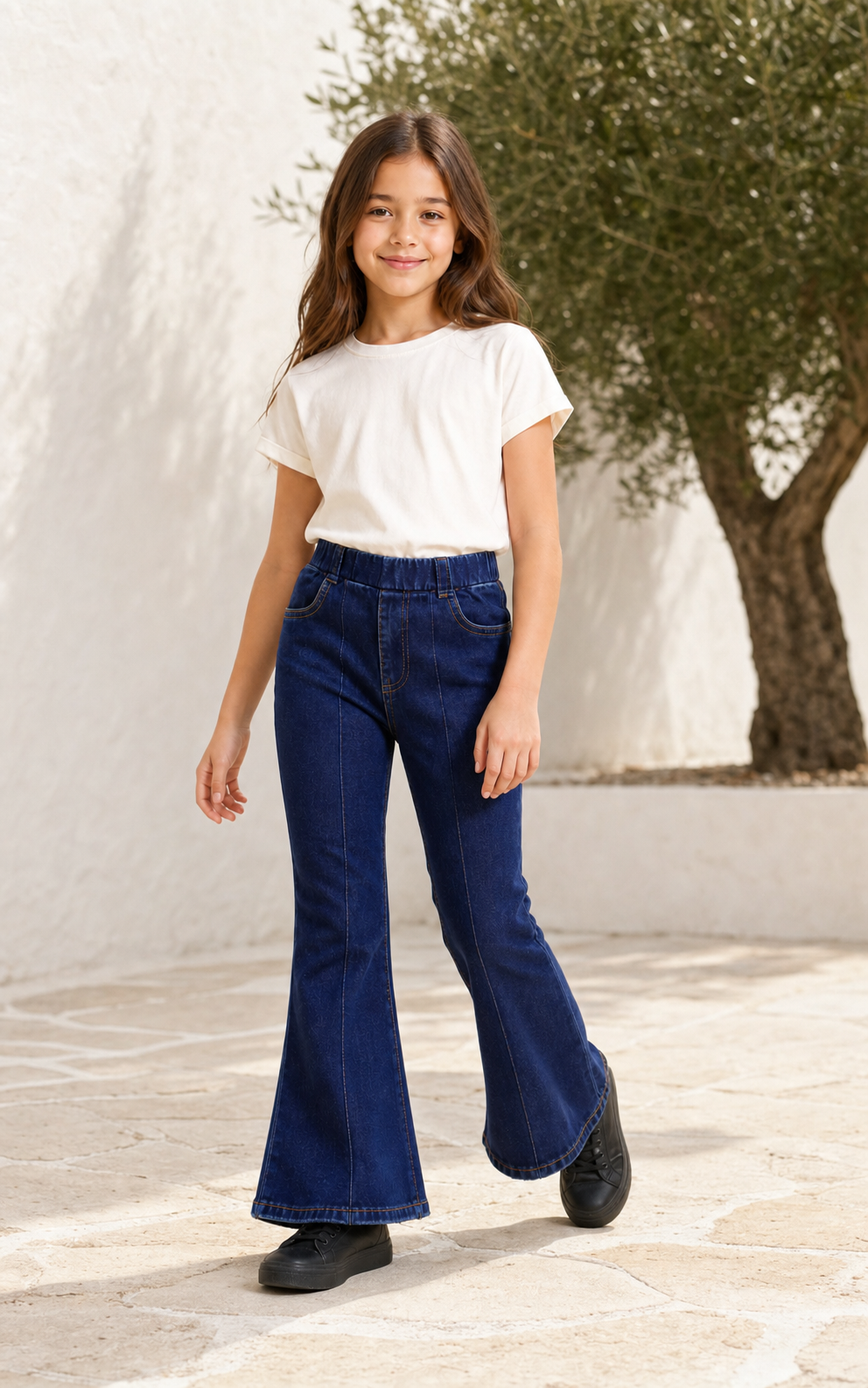 Vaqueros acampanados vintage para niña en exterior